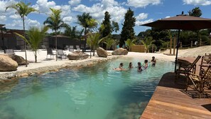 Piscine extérieure