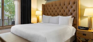 1 habitación, caja de seguridad en la habitación y escritorio 