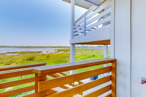 Property grounds - Delightful dog-friendly retreat near everything w/ great views, and decks (Port Aransas)