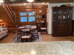 Dining - Lake living in a relaxed family and pet-friendly home (Chapin)