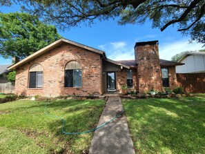 Exterior - Clean and Neat. Full home. Pet friendly (Garland)