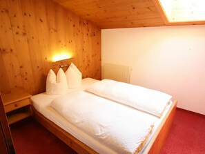3 Schlafzimmer, Reisekinderbett, kostenloses WLAN