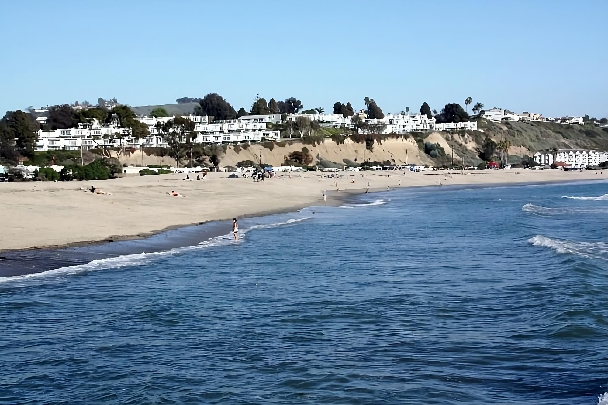 Escape to the Beach! 4 Spacious Units, Steps to Ocean, Near Parks/Trails/Harbor