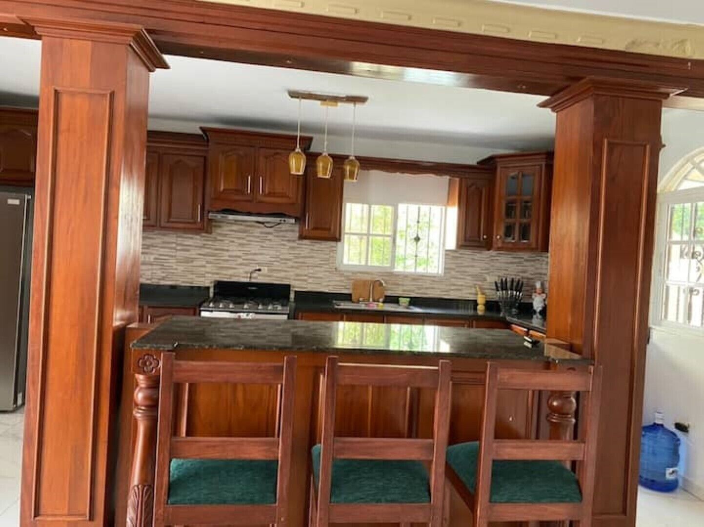 雪櫃、微波爐、焗爐、爐具