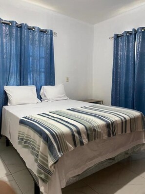 3 habitaciones, tabla de planchar con plancha y wifi 