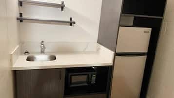 Microwave, coffee/tea maker