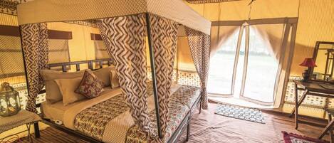 Schreibtisch, kostenloses WLAN, BettwÀsche