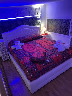 1 chambre, fer et planche à repasser, Wi-Fi gratuit, draps fournis