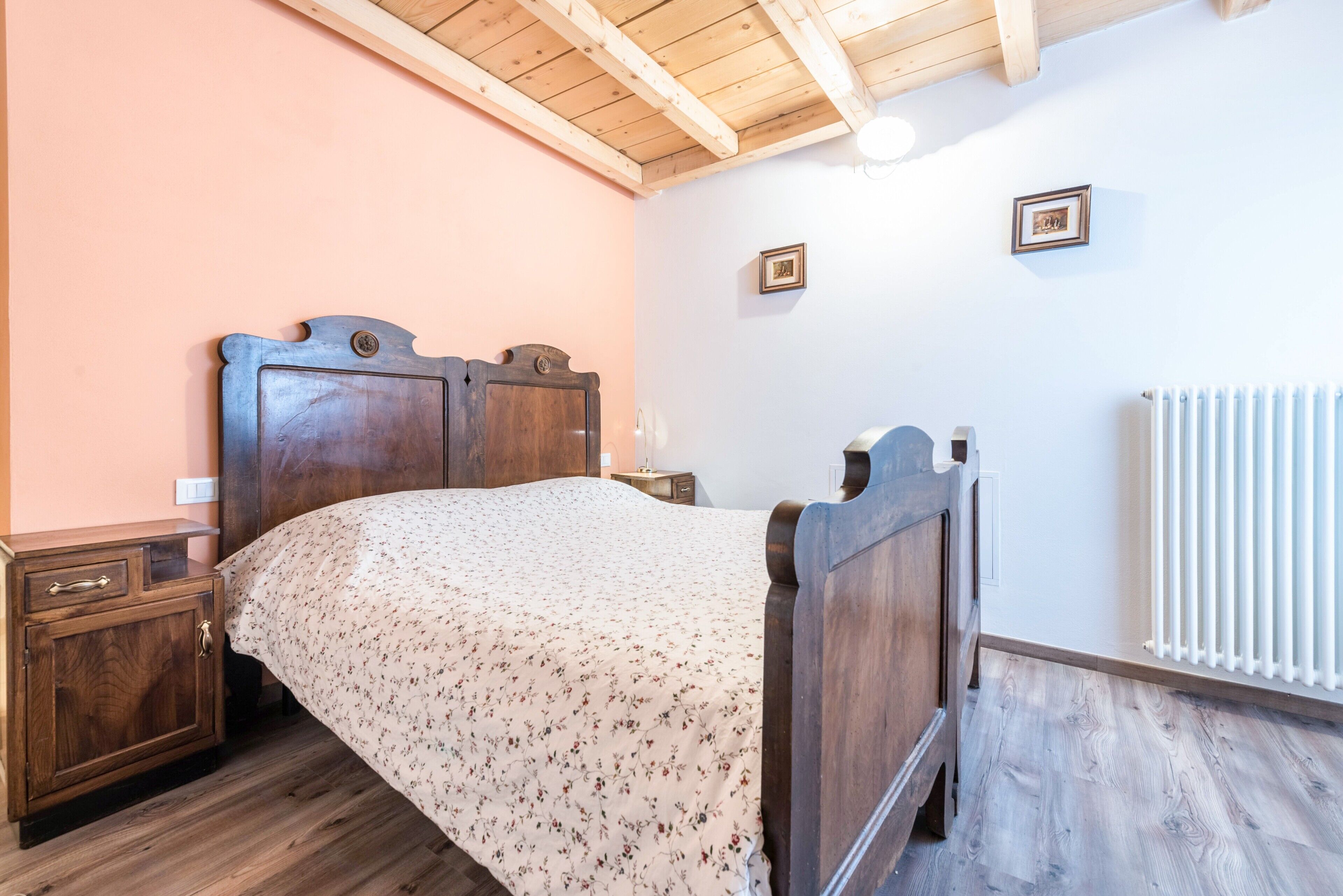 1 室のベッドルーム、WiFi (無料)、ベッドシーツ