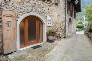 Dettaglio esterni