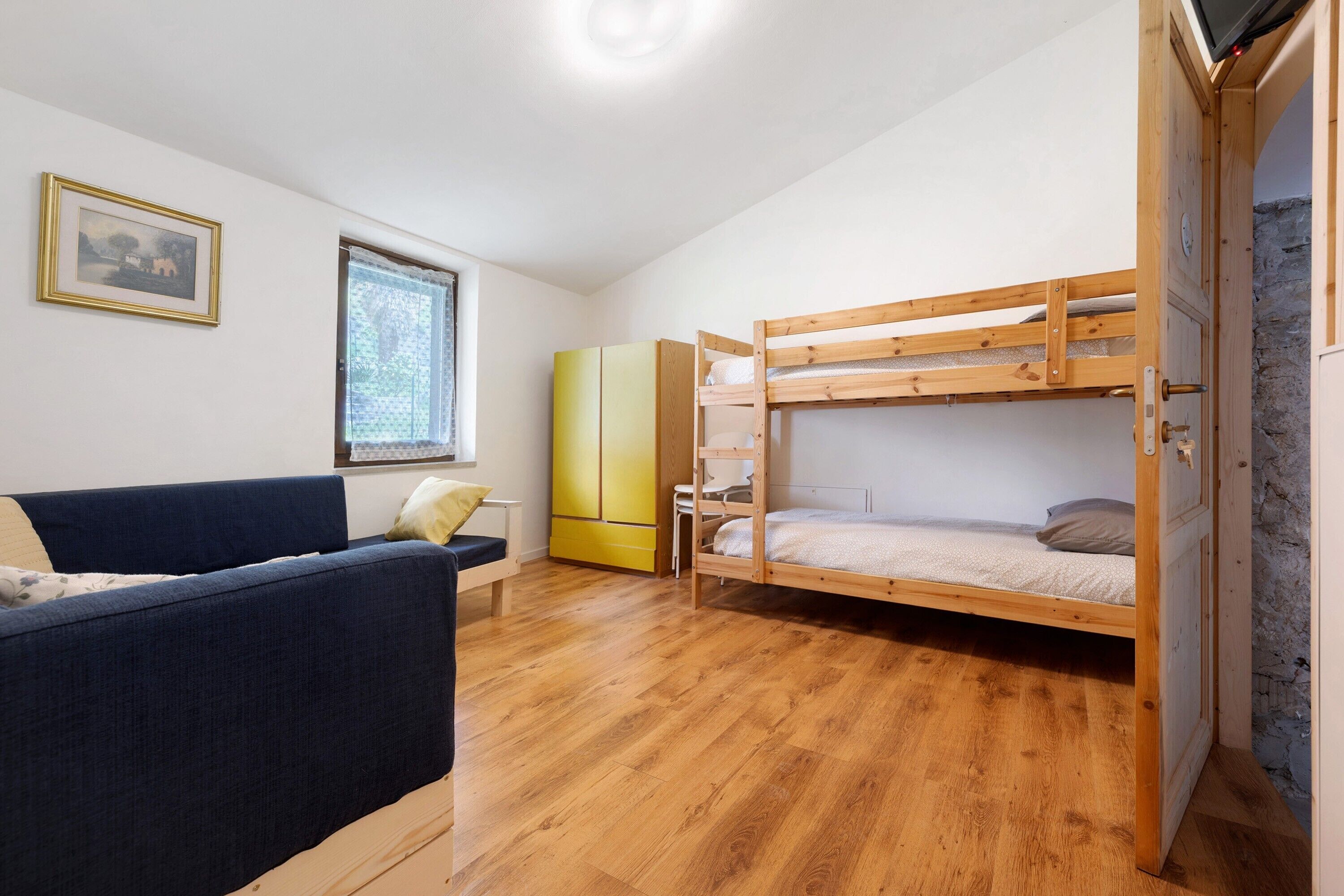 1 bedroom, free WiFi, bed sheets