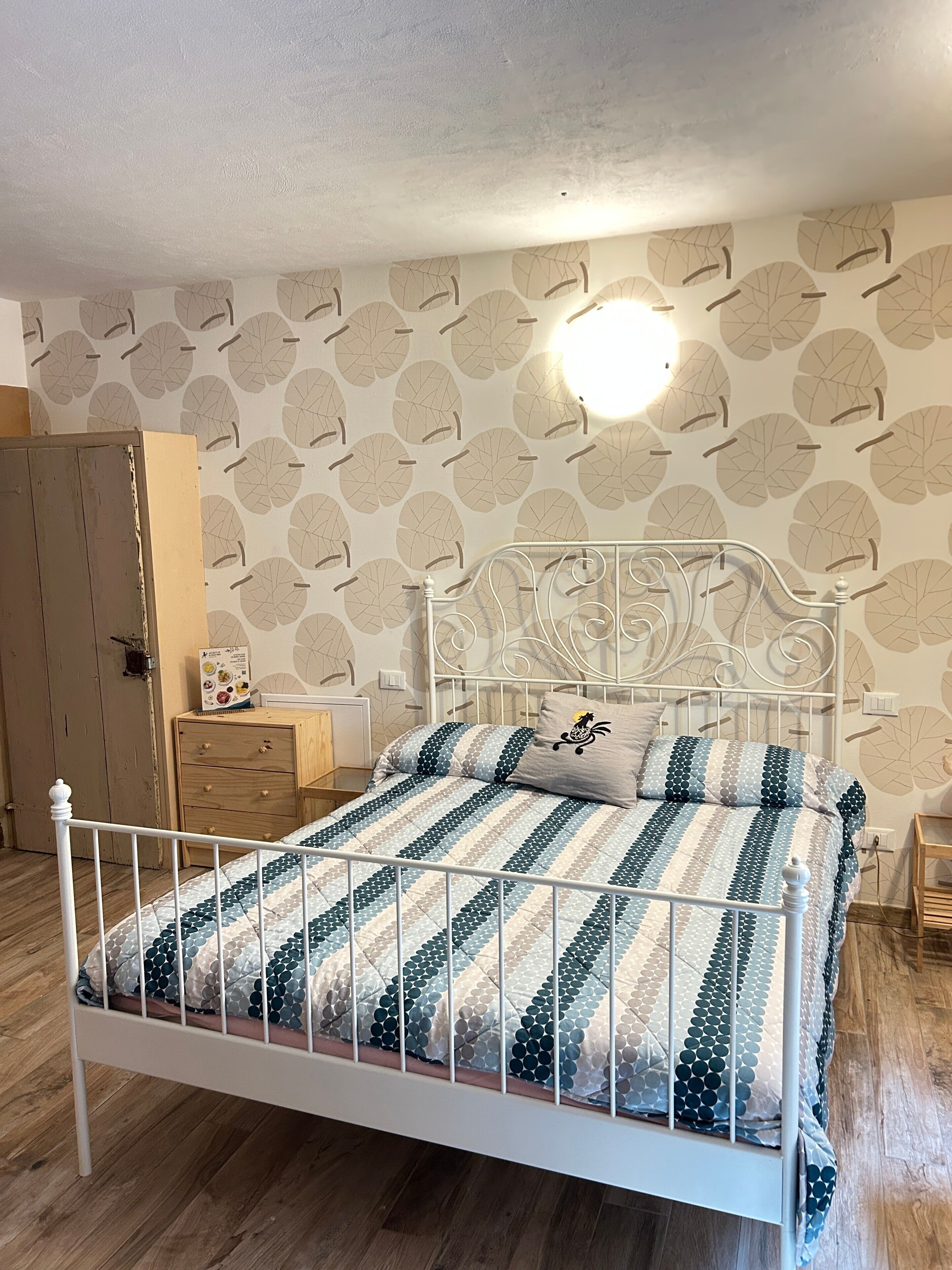 1 室のベッドルーム、ベッドシーツ