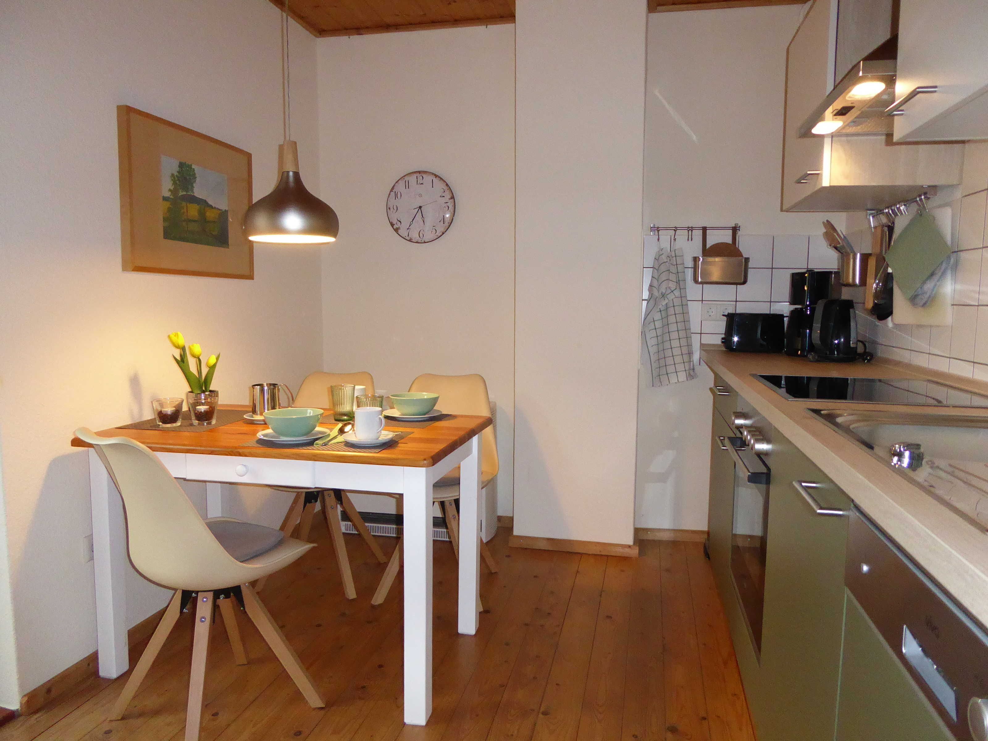 Réfrigérateur, micro-ondes, four, lave-vaisselle