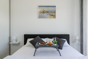 4 bedrooms, desk, iron/ironing board, WiFi - Villa Mari with private pool (Marina)