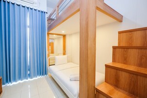 Room | 1 bedroom, WiFi (free), bed sheets