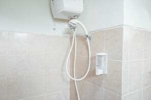 Zimmer | Badezimmer | Dusche, Handtücher