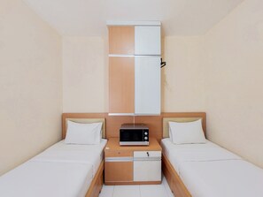 1 bedroom, bed sheets - Compact Minimalist Studio Apartment At Aeropolis Residence (Tangerang)