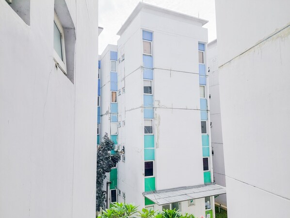 Exterior - Compact Minimalist Studio Apartment At Aeropolis Residence (Tangerang)