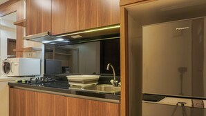 Room | 1 bedroom, free WiFi, bed sheets - Fancy And Spacious 1Br Apartment At L'Avenue Pancoran (Jakarta)