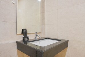 Phòng | Phòng tắm | Buồng tắm vòi sen, khăn tắm 