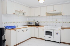Chambre | Cuisine privée | Réfrigérateur, plaque de cuisson