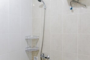 Zimmer | Badezimmer | Dusche, Handtücher