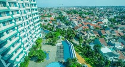 Fully Furnished With Comfy Design Studio Grand Kamala Lagoon Apartment