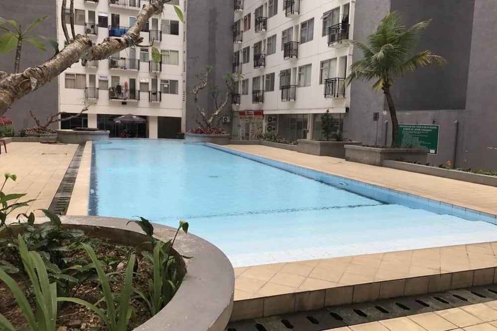 Lower Floor And Simply Modern 2Br Apartment At The Jarrdin Cihampelas