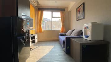 Room | 2 bedrooms, free WiFi, bed sheets