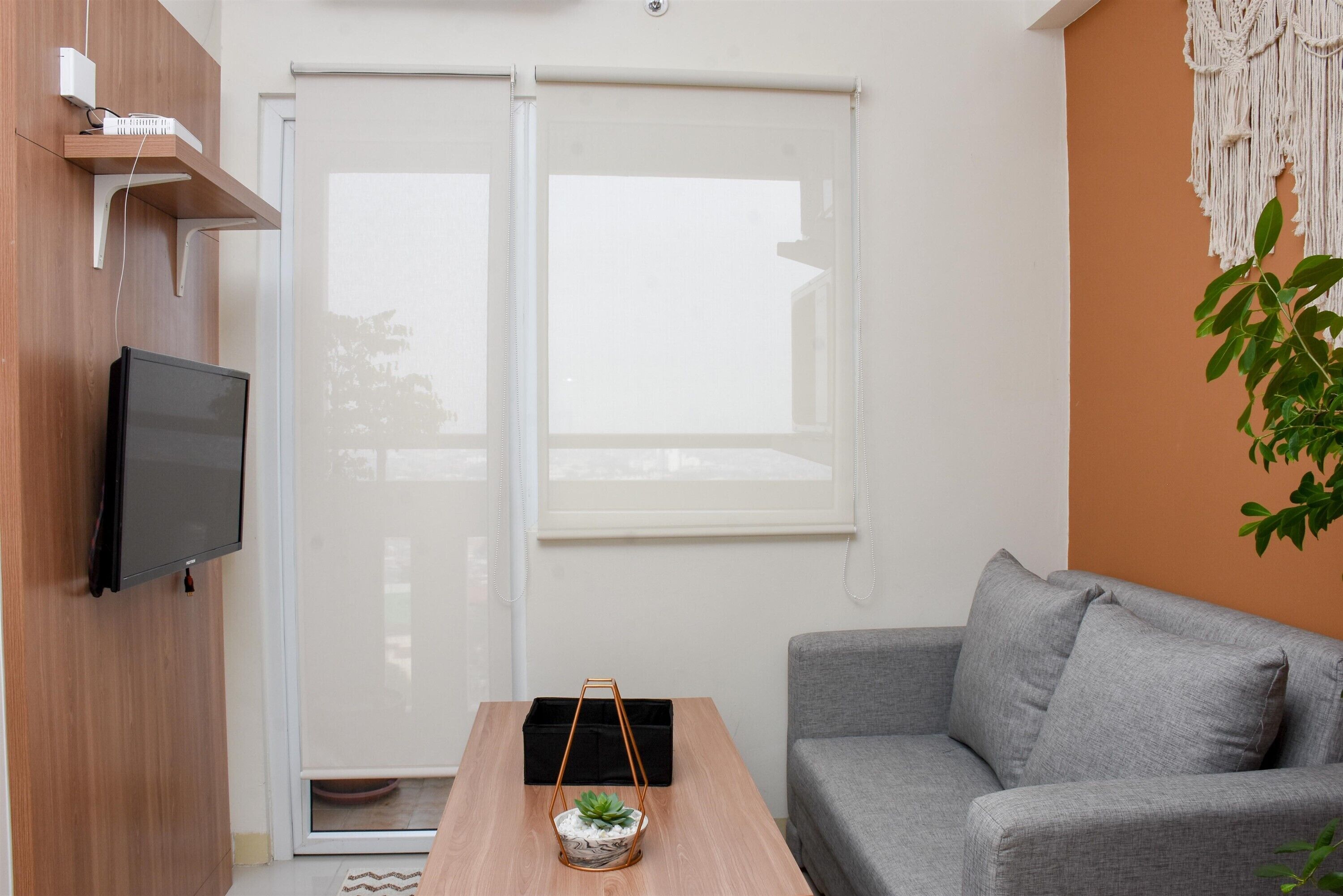 2 عدّة غرف نوم وواي فاي مجانًا وملاءات أسرّة