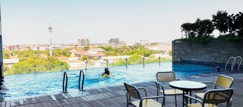 Exquisite Studio Apartment At Tamansari Papilio