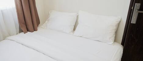 2 bedrooms, bed sheets