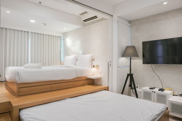 Room | 1 bedroom, free WiFi, bed sheets - Best Homey & Relax 1Br At Pakubuwono Terrace Apartment (Jakarta)