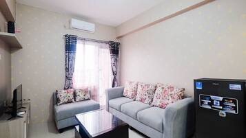 Room | 2 bedrooms, free WiFi, bed sheets