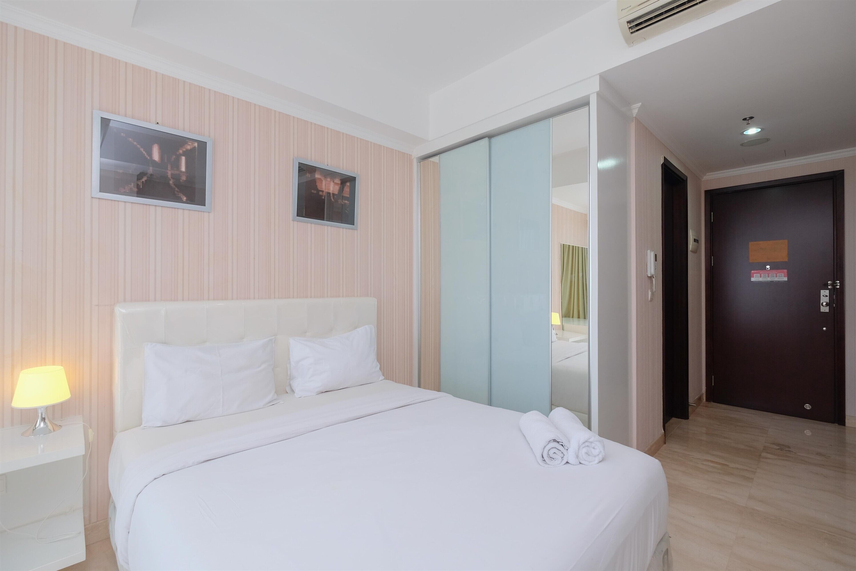 Habitació | 1 dormitori, wifi gratuïta i roba de llit 