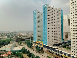 Exterior - Homey And Comfortable Studio At Green Pramuka City Apartment (Jakarta)