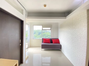 Room | 2 bedrooms, free WiFi, bed sheets