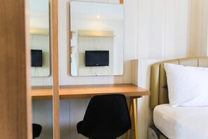 1 bedroom, free WiFi, bed sheets