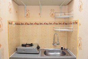 Phòng | Bếp riêng | Tủ lạnh, bếp nấu, dụng cụ nấu nướng/bát dĩa/dao nĩa 