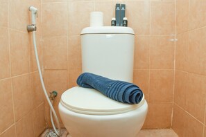 Phòng | Phòng tắm | Buồng tắm vòi sen, khăn tắm 