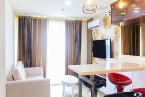 Living area - Best And Simply Modern 1Br At Tuscany Apartment (South Tangerang)