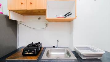 Kamar | Dapur pribadi | Lemari es, kompor, dan peralatan masak/sendok-piring