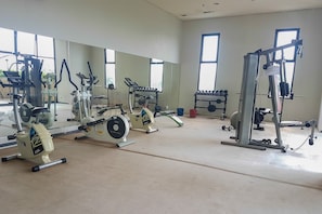 Fitness facility - Cozy And Simply Studio At Serpong Greenview Apartment (South Tangerang)