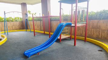 Children’s play area – outdoor