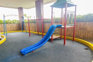Children’s play area – outdoor