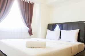 2 bedrooms, free WiFi, bed sheets - Homey And Enjoy 2Br Apartment At Meikarta (Cikarang)