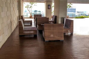 Exterior - Strategic And Comfort Studio At Menteng Park Apartment (Jakarta)