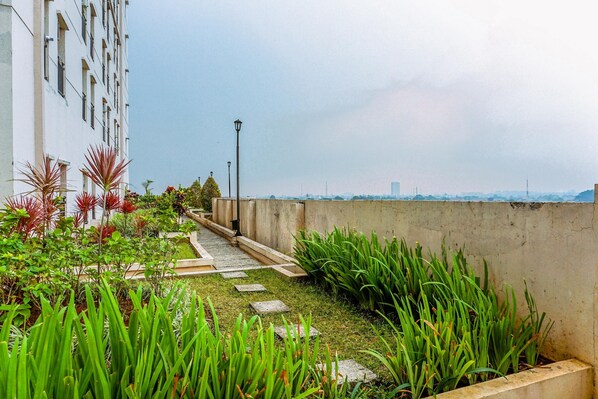 Exterior - Comfortable And Simply Studio Room At Margonda Residence 5 Apartment (Depok)