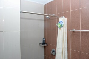 Zimmer | Badezimmer | Dusche, Handtücher