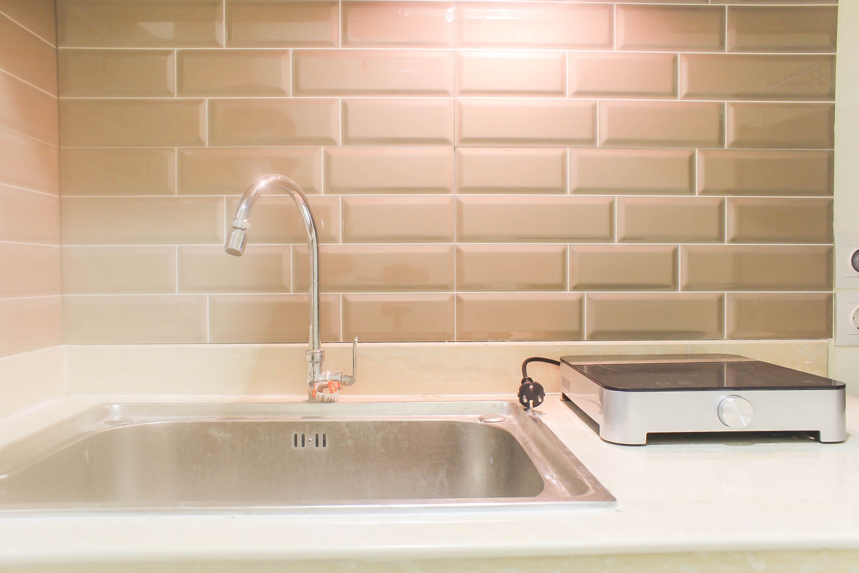 Room | Private kitchen | Fridge, stovetop, cookware/dishes/utensils